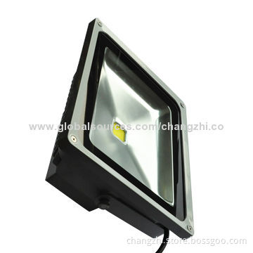 LED Floodlight, 12/24V AC or 85 to 260V DC Voltage, 50W Power Consumption